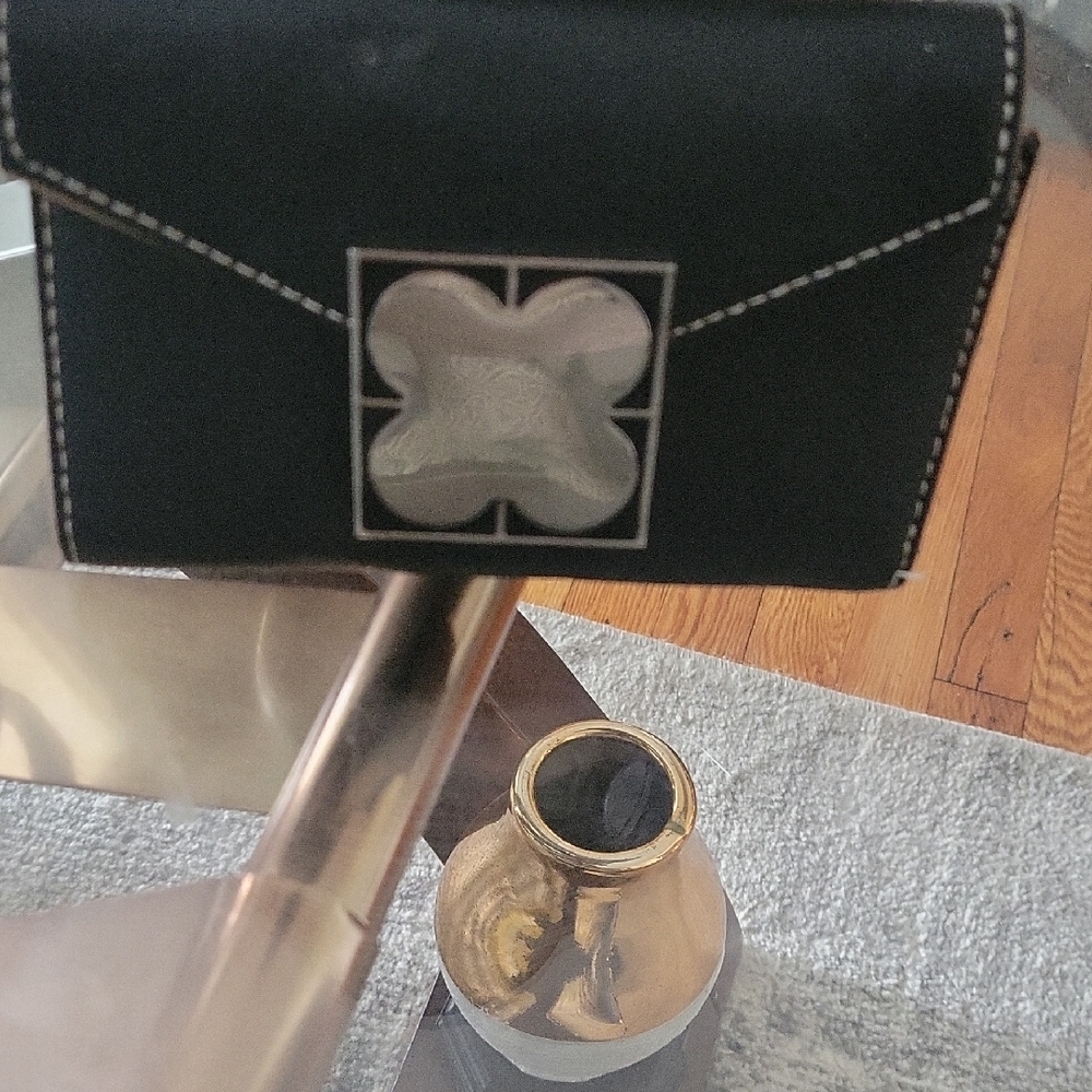 LIZ CLAIBORNE Wallet
